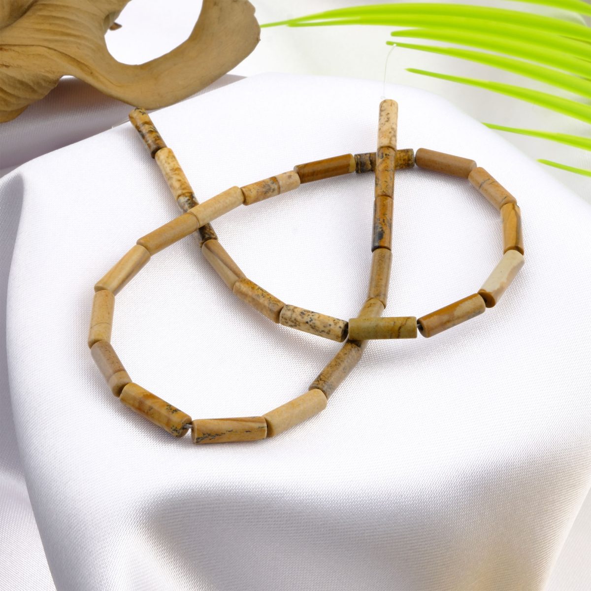 Odun Jasper doğal taş dizi — toptan doğal taş dizi; kahverengi ve bej tonlarında odunsu desenleriyle denge, dayanıklılık ve köklenme enerjisi sunan taş.