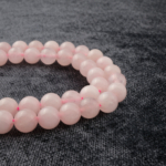 Pembe Kuvars doğal taş dizi 8mm – sevgi, huzur ve kalp çakrası enerjisini destekleyen toptan doğal taş dizi