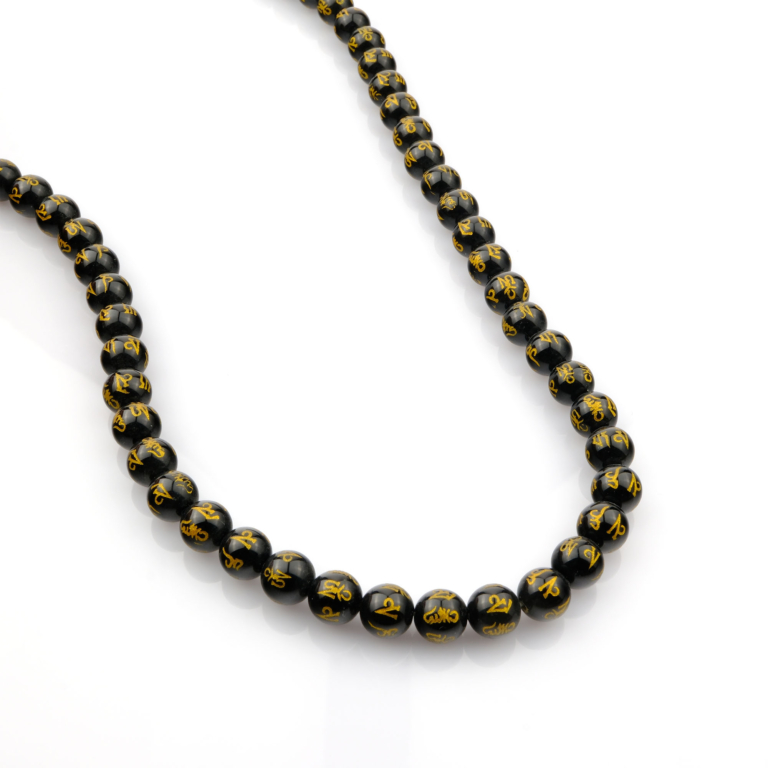 Siyah Feng Shui doğal taş dizi 8mm – koruyucu enerjisiyle negatif titreşimleri uzaklaştıran, denge sağlayan ve güçlü duruş kazandıran toptan doğal taş dizi.