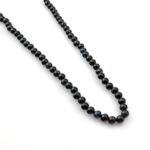 Siyah Kaplan Gözü doğal taş dizi 6mm – siyahın asaletiyle koruma, denge ve zihinsel güç enerjisi sağlayan toptan doğal taş dizi.