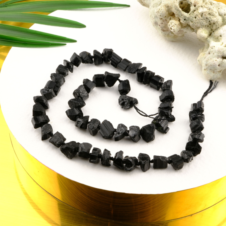 Siyah Turmalin doğal taş dizi – güçlü koruma ve topraklama enerjisiyle negatif etkilerden arınmak isteyenler için toptan doğal taş dizi