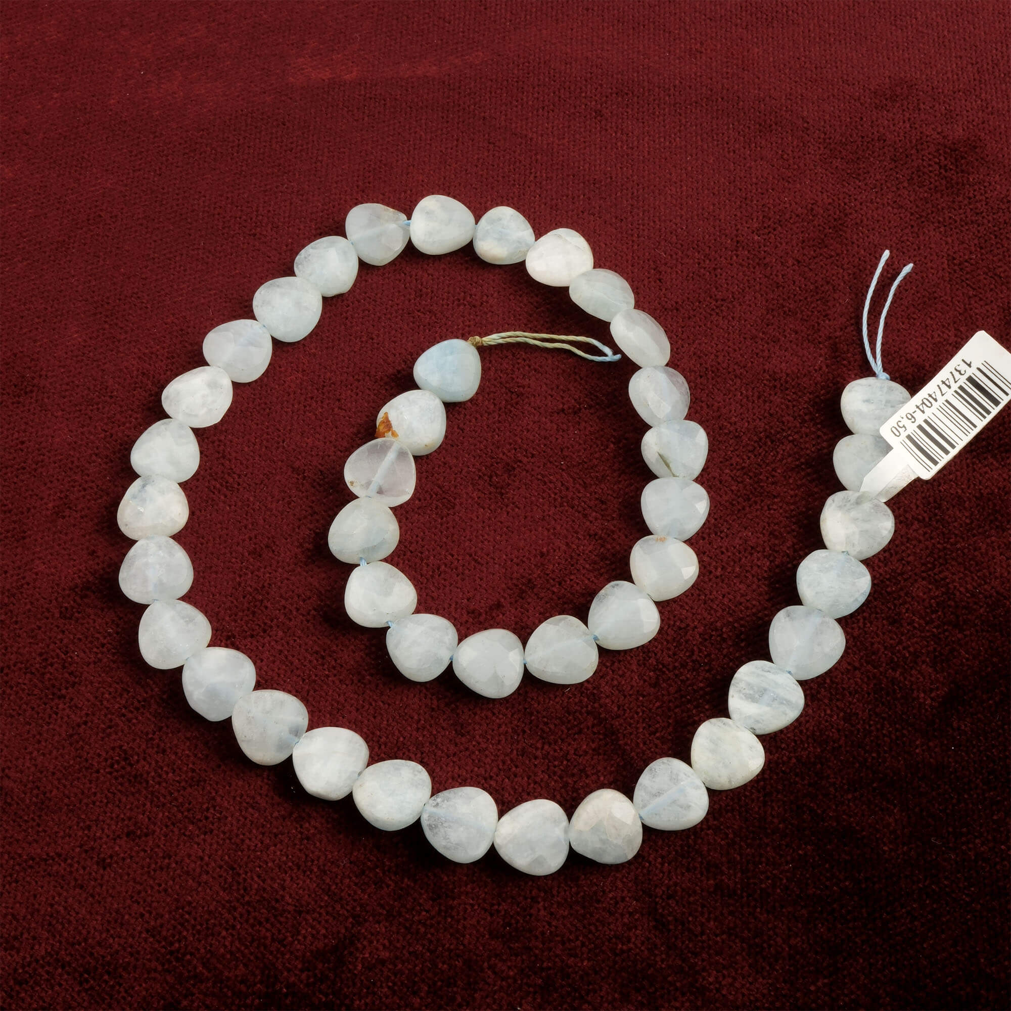 Üçgen kesim Karma Akuamarin doğal taş dizi – huzur, iletişim ve berraklık enerjisini güçlendiren toptan doğal taş dizi