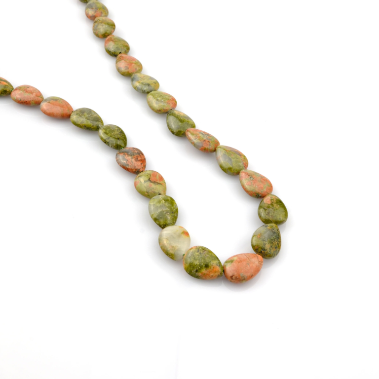 Unakit doğal taş dizi — toptan doğal taş dizi; pembe ve yeşil tonlarıyla denge ve uyum enerjisi sağlayan zarif takı tasarımları için idealdir.
