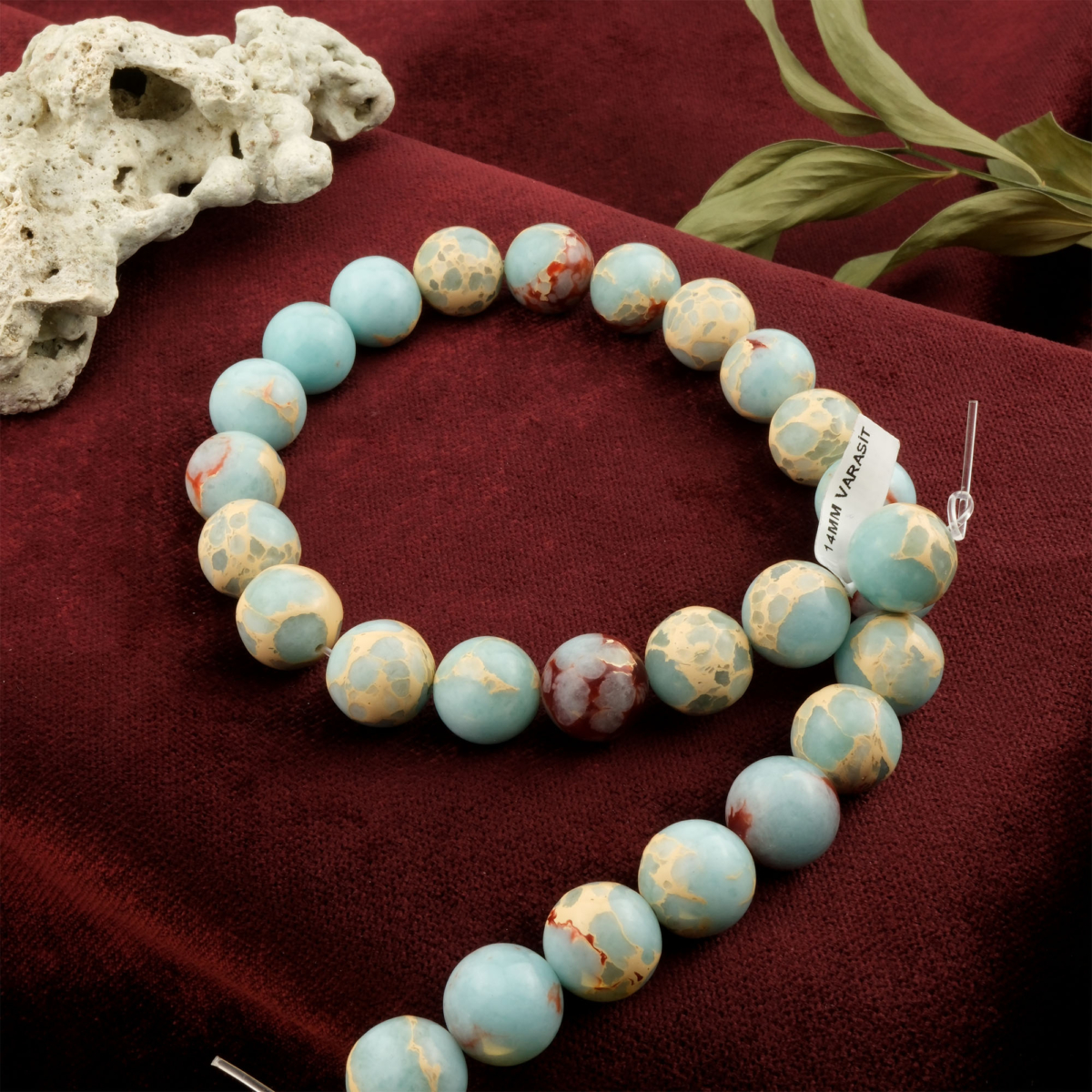 Varisit toptan doğal taş dizi 14mm – açık yeşil tonlarıyla huzur, denge ve ruhsal iyileşme enerjisi yayan doğal taş modeli.