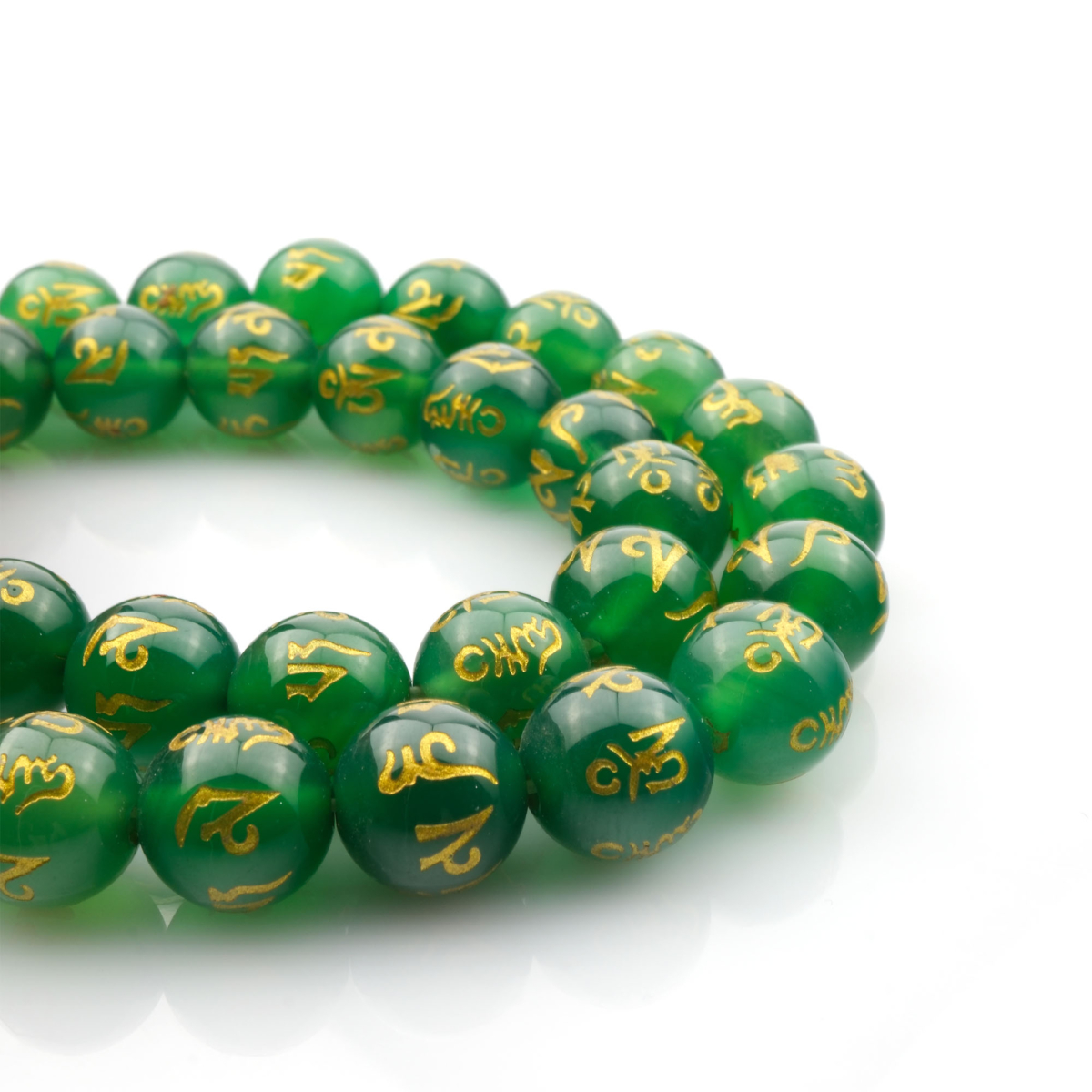 Yeşil Feng Shui doğal taş dizi 10mm – huzur, denge ve bereket enerjisini temsil eden doğanın taze tonlarını yansıtan toptan doğal taş dizi.