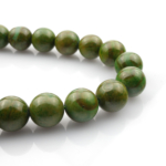 Yeşil Jasper 10mm toptan doğal taş dizi – doğanın huzurunu yansıtan yeşil tonlarıyla enerji çalışmaları, bileklik ve kolye tasarımları için mükemmel seçim.