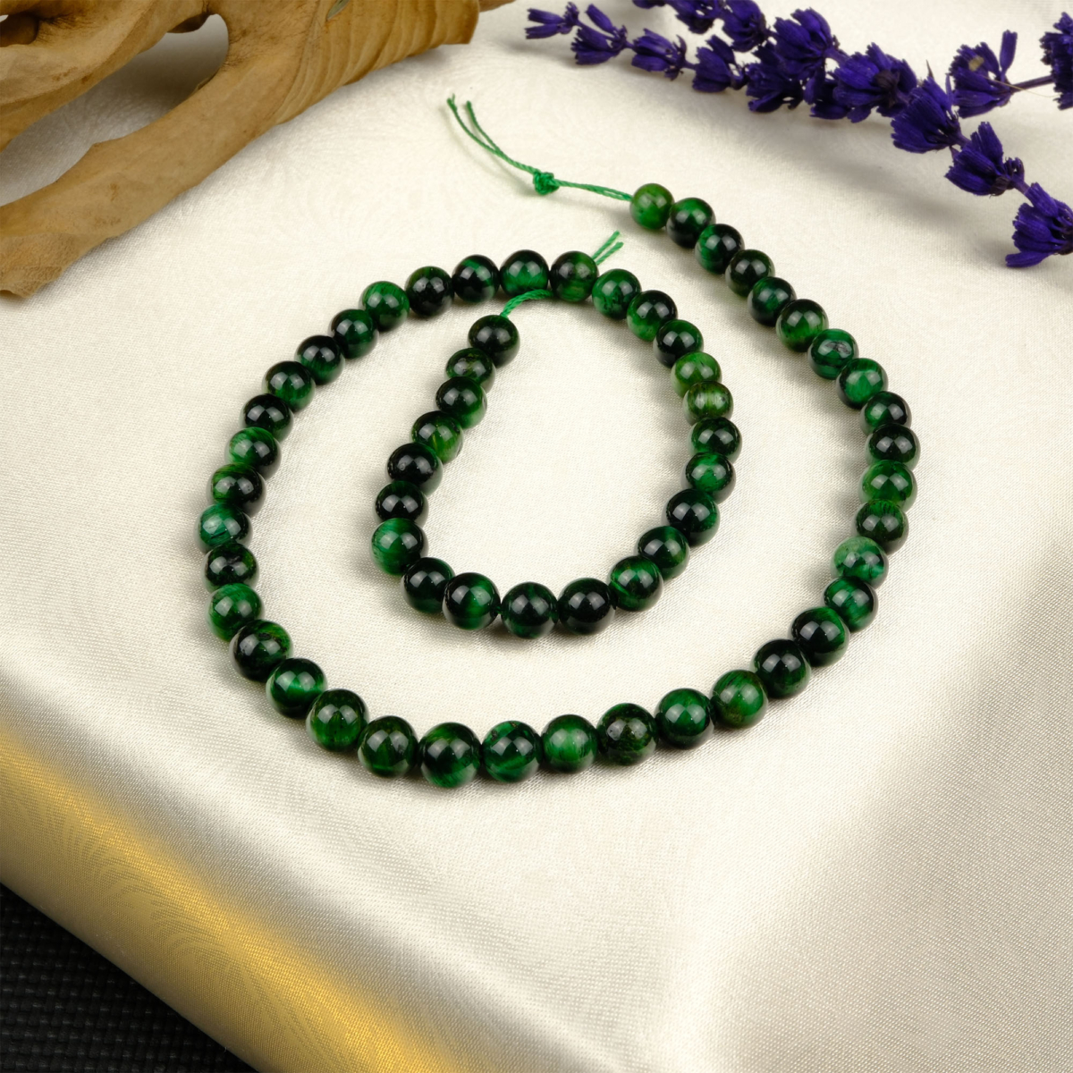 Yeşil Kaplan Gözü doğal taş dizi 6mm – canlı yeşil tonlarıyla cesaret, güven ve odaklanma enerjisi sunan toptan doğal taş dizi.