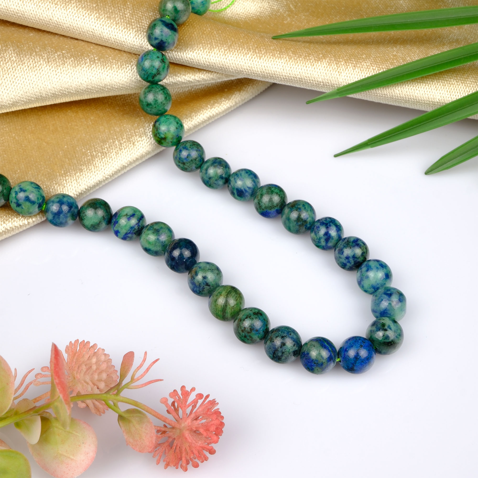Yeşil Lapis Lazuli toptan doğal taş dizi 12mm – mavi ve yeşil tonların birleşimiyle bilgelik, sezgi ve iç huzur enerjisi yayan doğal taş modeli.