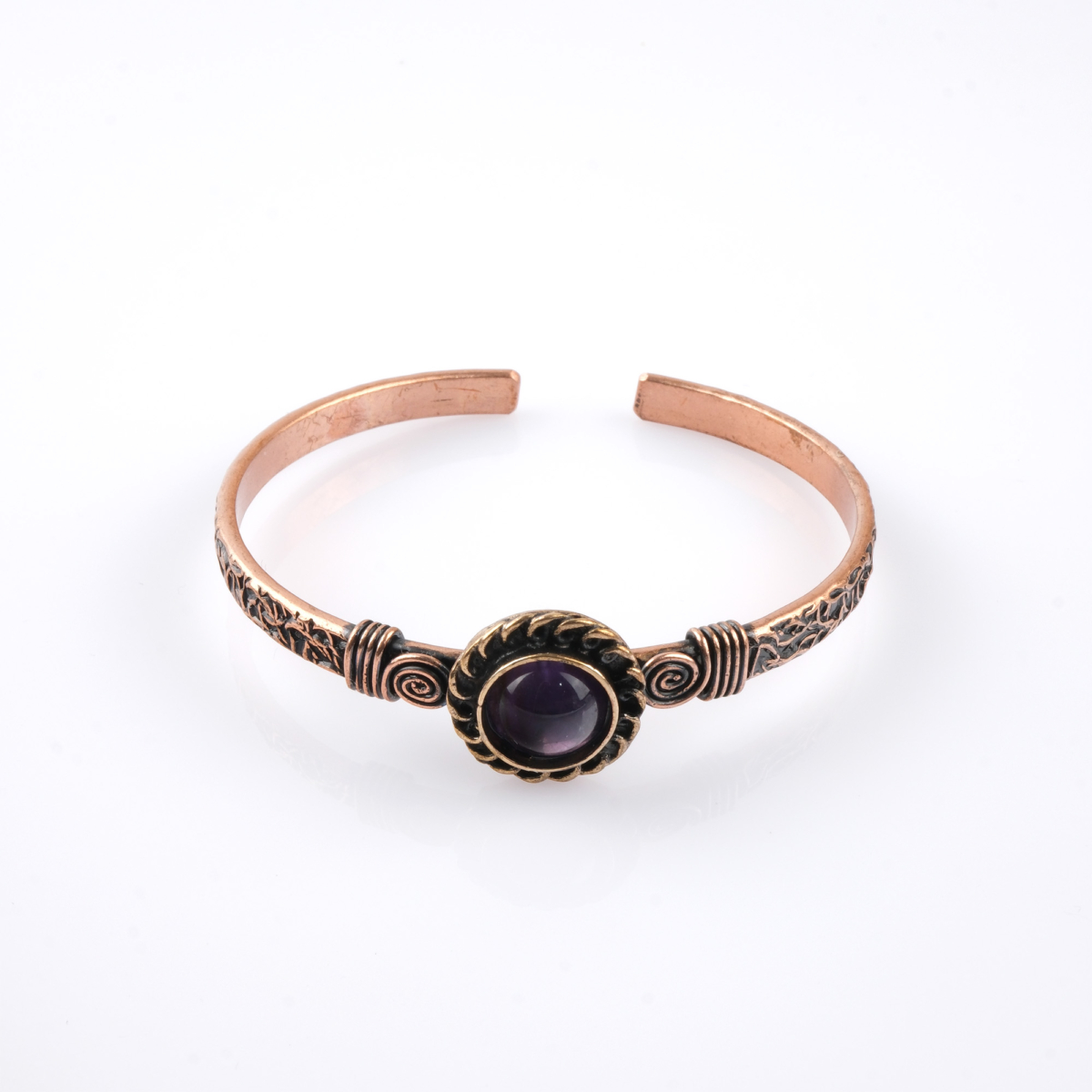Ametist taşı bakır bileklik – ruhsal denge ve bakırın güçlü iletkenliği