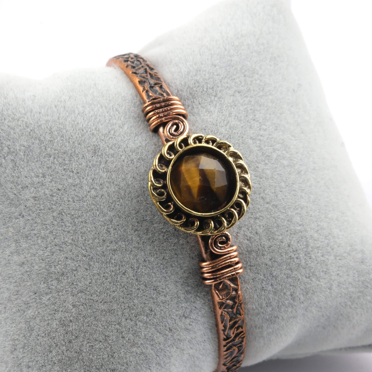 toptan doğal taş bileklik kaplangözü taşı bakır bileklik, altın kahverengi kaplangözü taşının koruyucu ve güçlendirici enerjisi ile bakırın güçlü iletken yapısını bir araya getiren özel tasarım takı