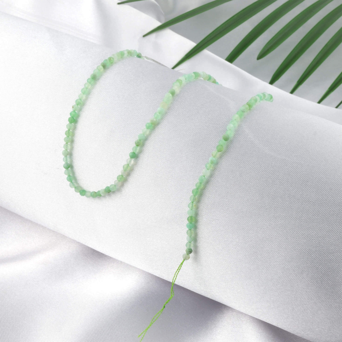 toptan doğal taş dizi krizopras, 3mm faset kesimli yapısıyla canlı yeşil tonlarda parlaklık sunan, profesyonel takı üretimi için ideal doğal taş dizi