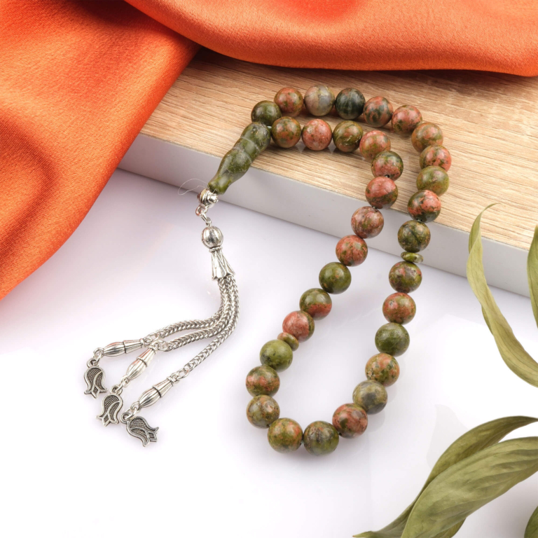 Toptan doğal taş unakit tesbih, pembe ve yeşil tonların dengesiyle sakinleştirici enerji sunan, manevi kullanım için ideal doğal taş tesbih