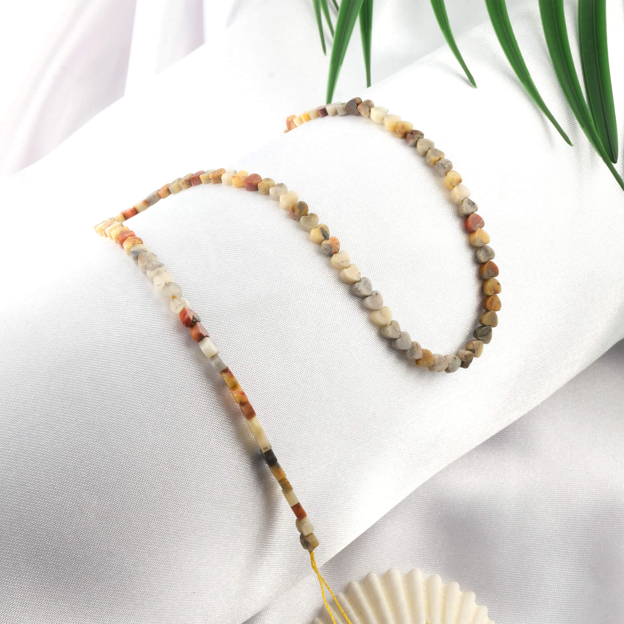 toptan doğal taş dizi mokait jasper 4mm kalp kesim profesyonel dizim için doğal taş