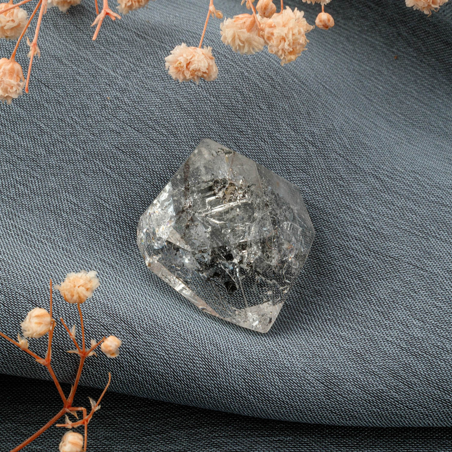 konya-dogal-tas-evi-ozel-herkimer-diamond-ham-dogal-tas-10-45gr.jpg Özel Kalite Orijinal Herkimer Diamond Ham Doğaltaş Parça (10.45 gr) - Görsel 1