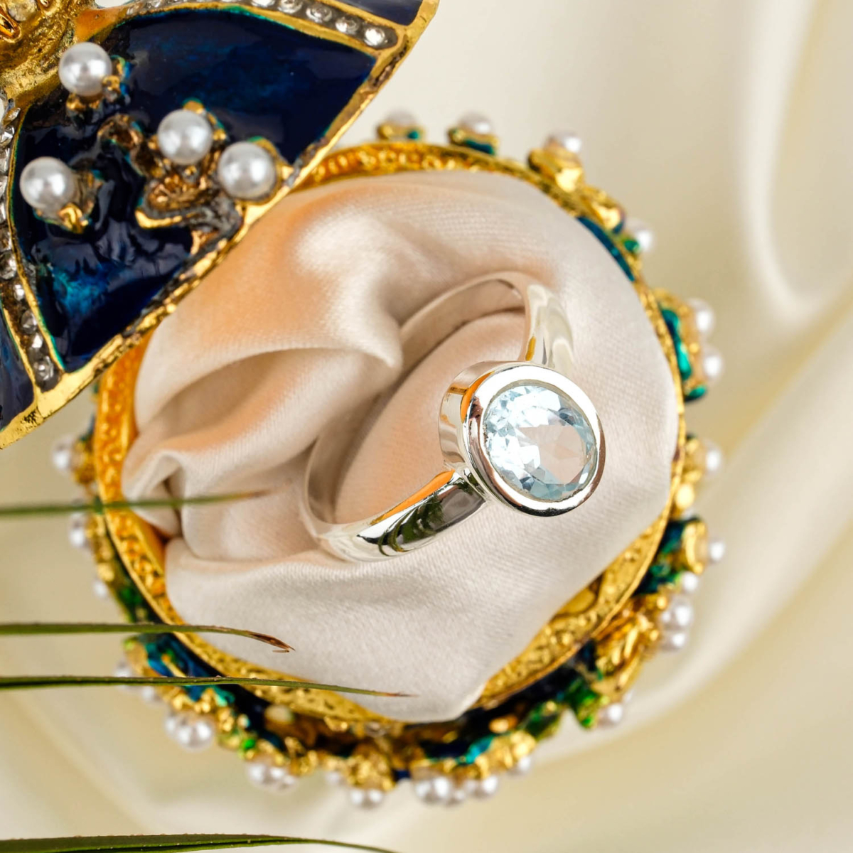 Blue Topaz Taşı 925 Ayar Gümüş Tasarımlı Bayan Yüzük