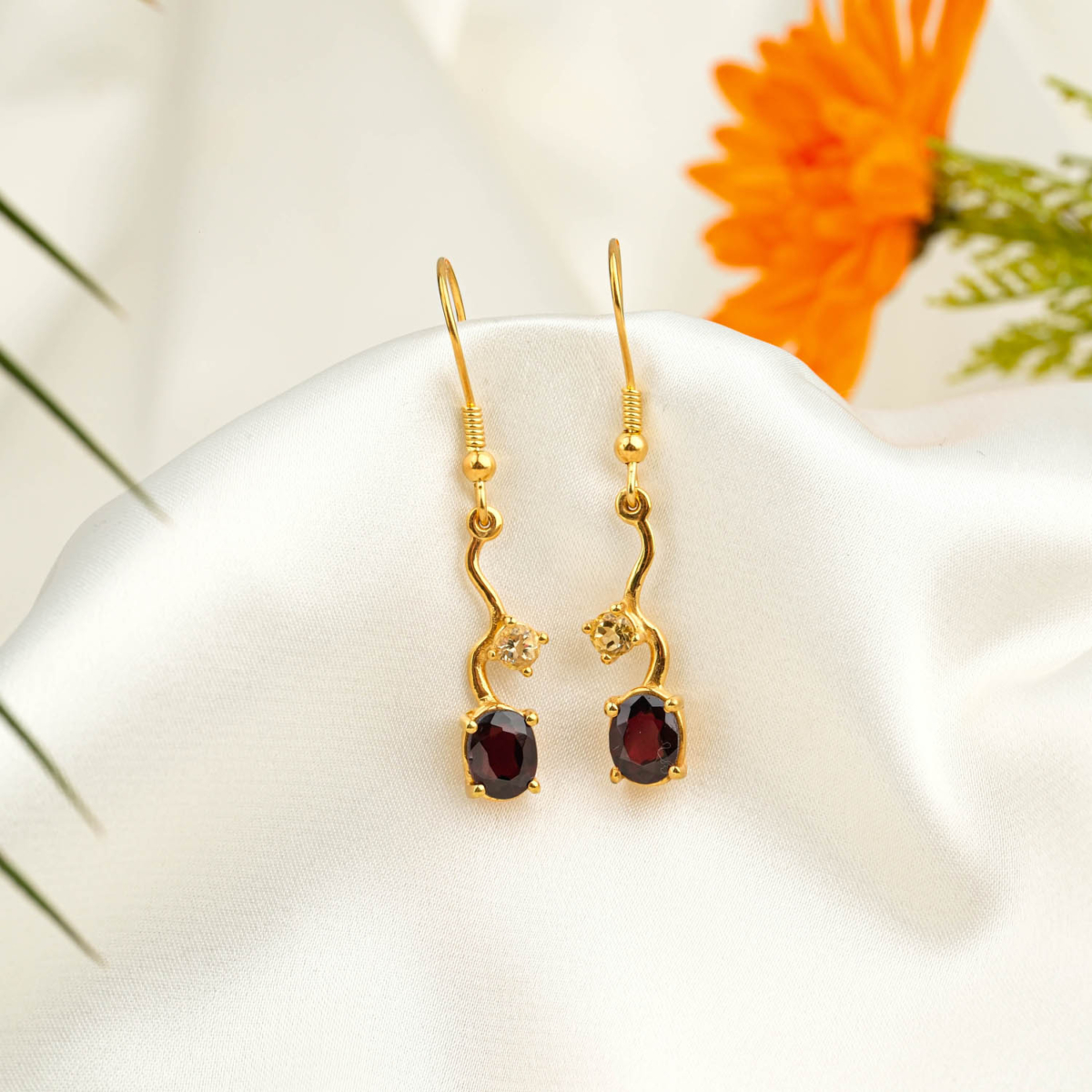 Garnet (Lal) Taşı 925 Ayar Gümüş Tasarım Bayan Küpe