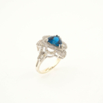 Orijinal London Blue Topaz Taşı ve Pırlanta Süslemeli 925 Ayar Gümüş Tasarım Kadın Yüzük - Görsel 6