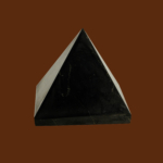 Shungite (Şungit) Taşı Piramit Obje - Görsel 3