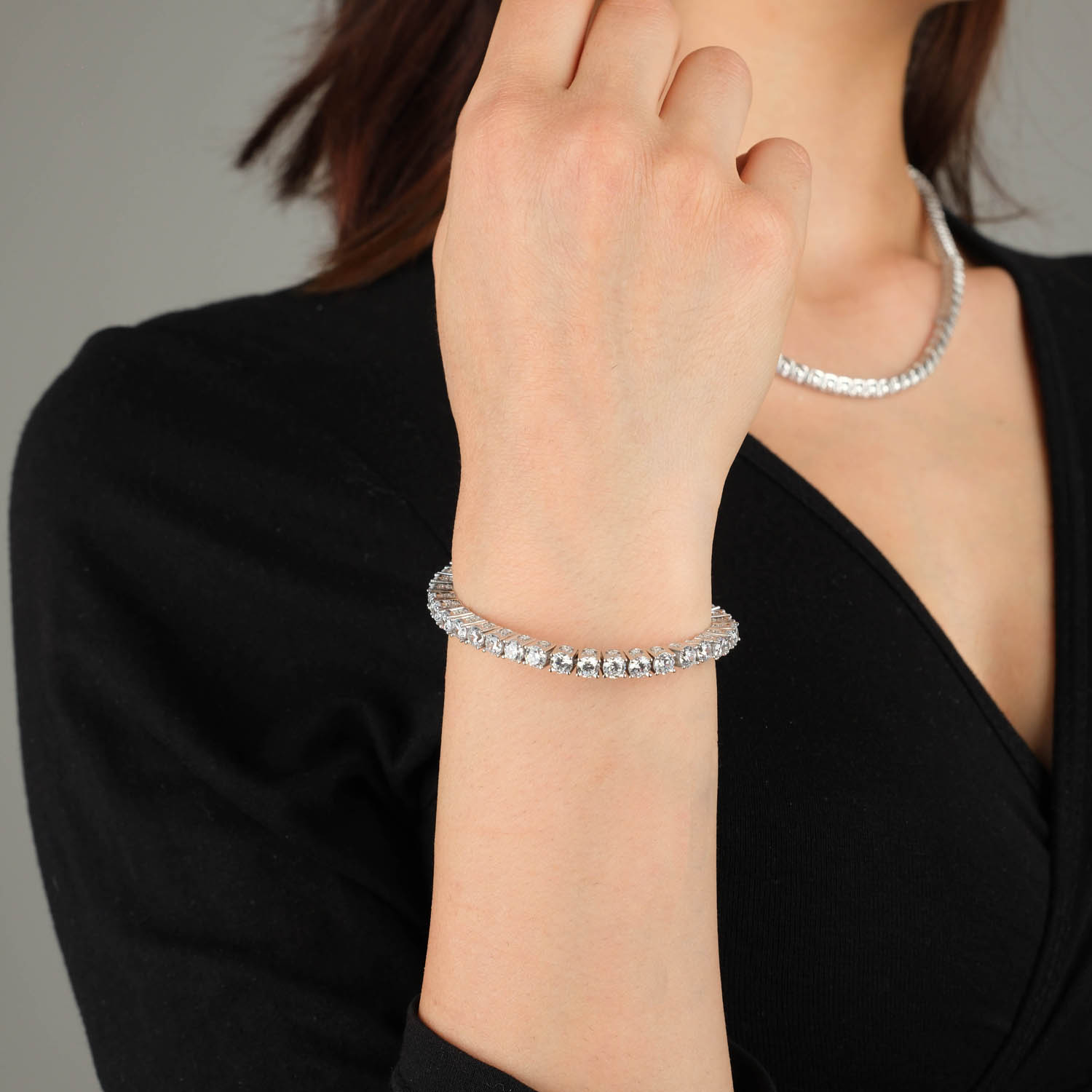 konya-dogaltas-evi-swarovski-tasi-925-ayar-gumus-bayan-bileklik-1.jpg Özel Tasarım Orijinal Swarovski Taşı 925 Ayar Gümüş Bayan Bileklik (4x4mm) - Görsel 1