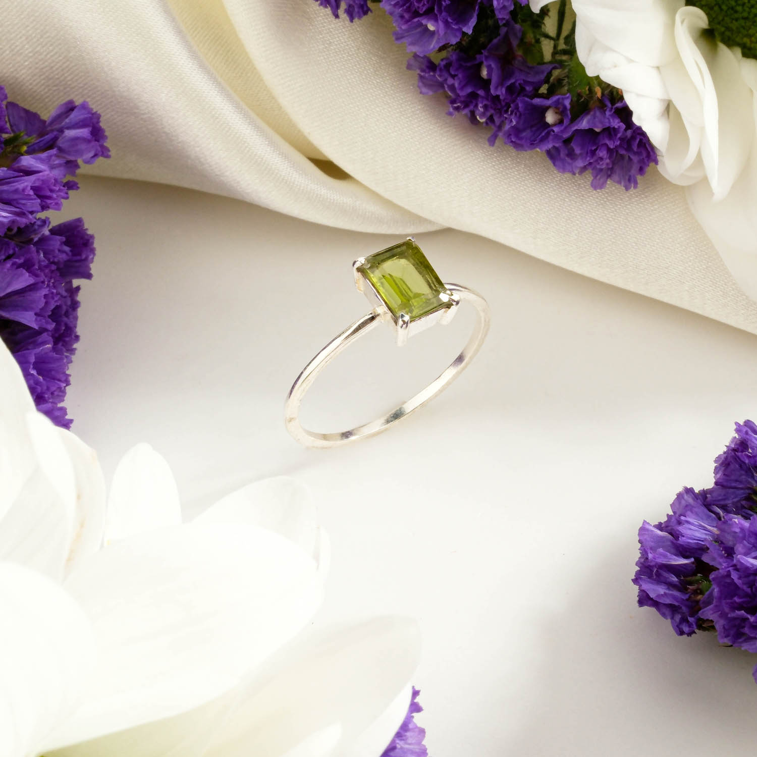 konya-dogaltas-evi-zebercet-peridot-tasi-925-ayar-gumus-bayan-yuzuk-3.jpg Zebercet (Peridot) Taşı 925 Ayar Gümüş Tasarım Kadın Yüzük - Görsel 1
