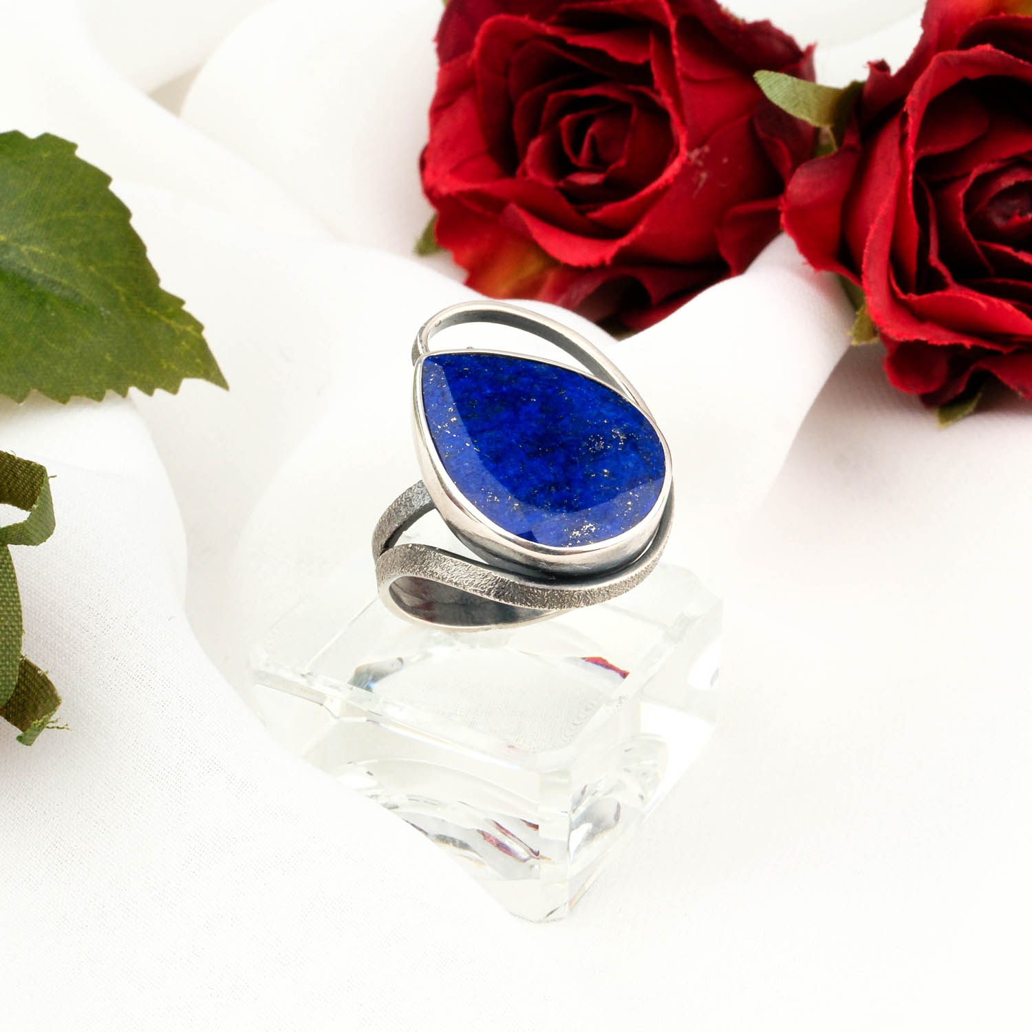 lapis-yuzuk-42-0.jpg Lapis Lazuli Doğal Taş Gümüş Bayan Yüzük - Görsel 1