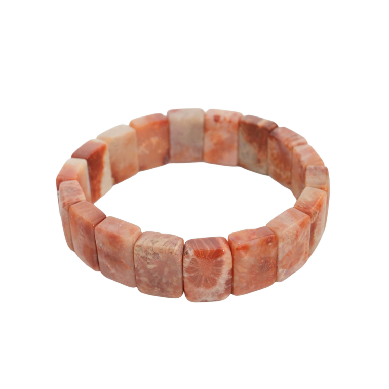 Bracelet de taille carrée rolex en pierre naturelle de corail fossile original dans des tons orange et blanc avec des motifs floraux naturels.