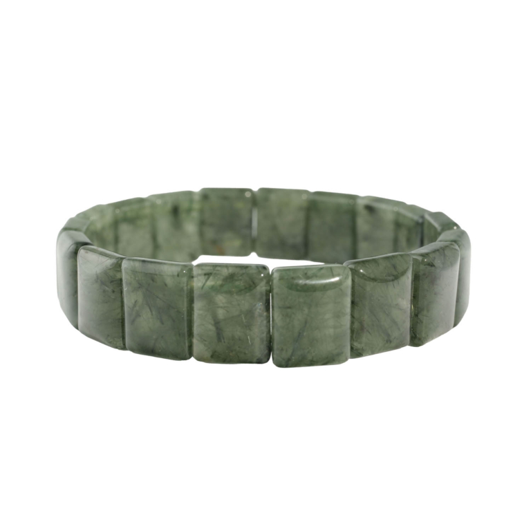 Pulsera flexible unisex corte rolex hecha de piedra natural cuarzo rutilado verde original con inclusiones de agujas oscuras.