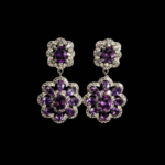 Pendientes de diseño de lujo en plata de ley 925 con piedras de amatista morada natural de corte facetado en forma de flor.