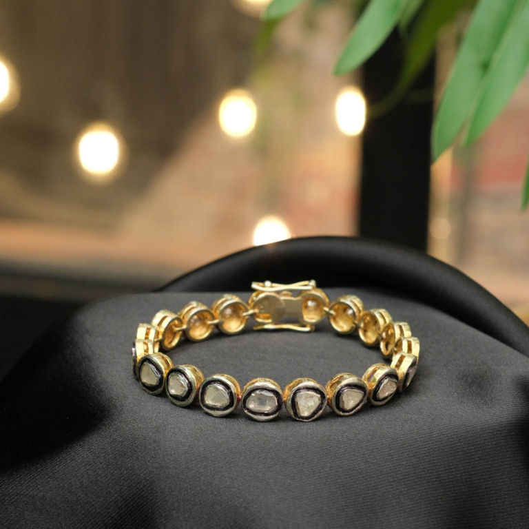 Elegantes 19cm Design-Armband besetzt mit echten rohen Natur-Diamanten in hochwertigem 925er Silber.