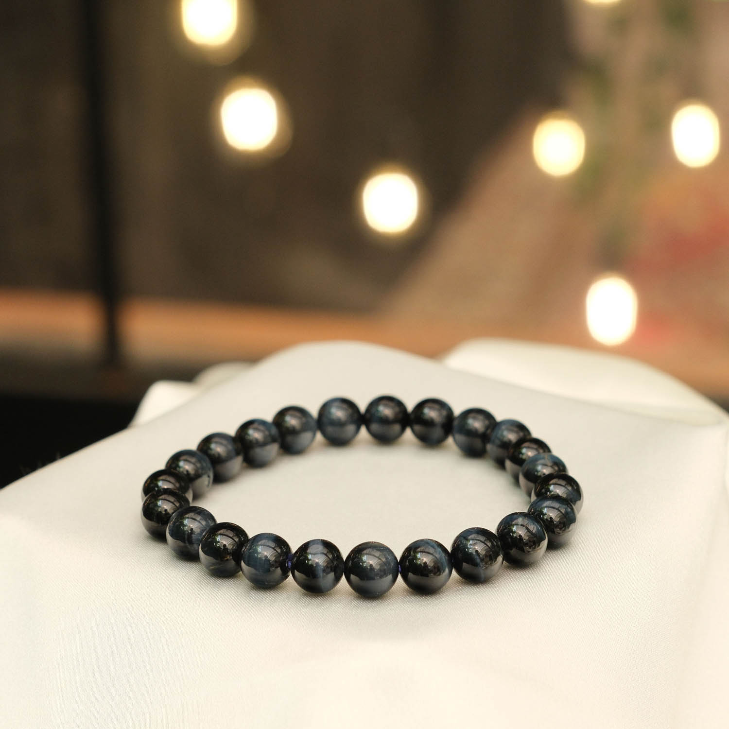 bracciale-uomo-pietra-occhio-di-tigre-blu-naturale-6a-sfere-lusso Luxus-Design-VIP-Herrenarmband aus originalen 8-9mm 6A+ blauen Tigerauge-Natursteinen im glatten Rundperlen-Schliff.