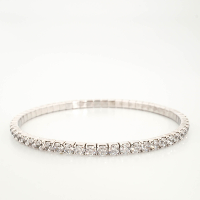 Bracciale tennis da donna in argento 925 con brillanti cristalli Swarovski originali.