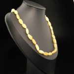 Collana da adulto in ambra baltica naturale originale certificata da 12-17g con grani color giallo limone e burro.