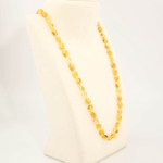 Collier pour adulte en ambre baltique naturel original certifié (12-17g, 55-60cm) avec perles de couleur jaune citron.