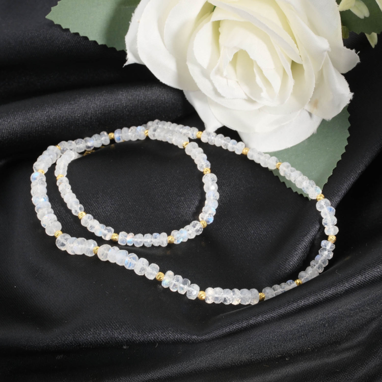 Echte 925 Silber vergoldete Damen Design-Kette mit 4-6mm 6A+ Qualität facettierten Mondstein Rondelle-Perlen.