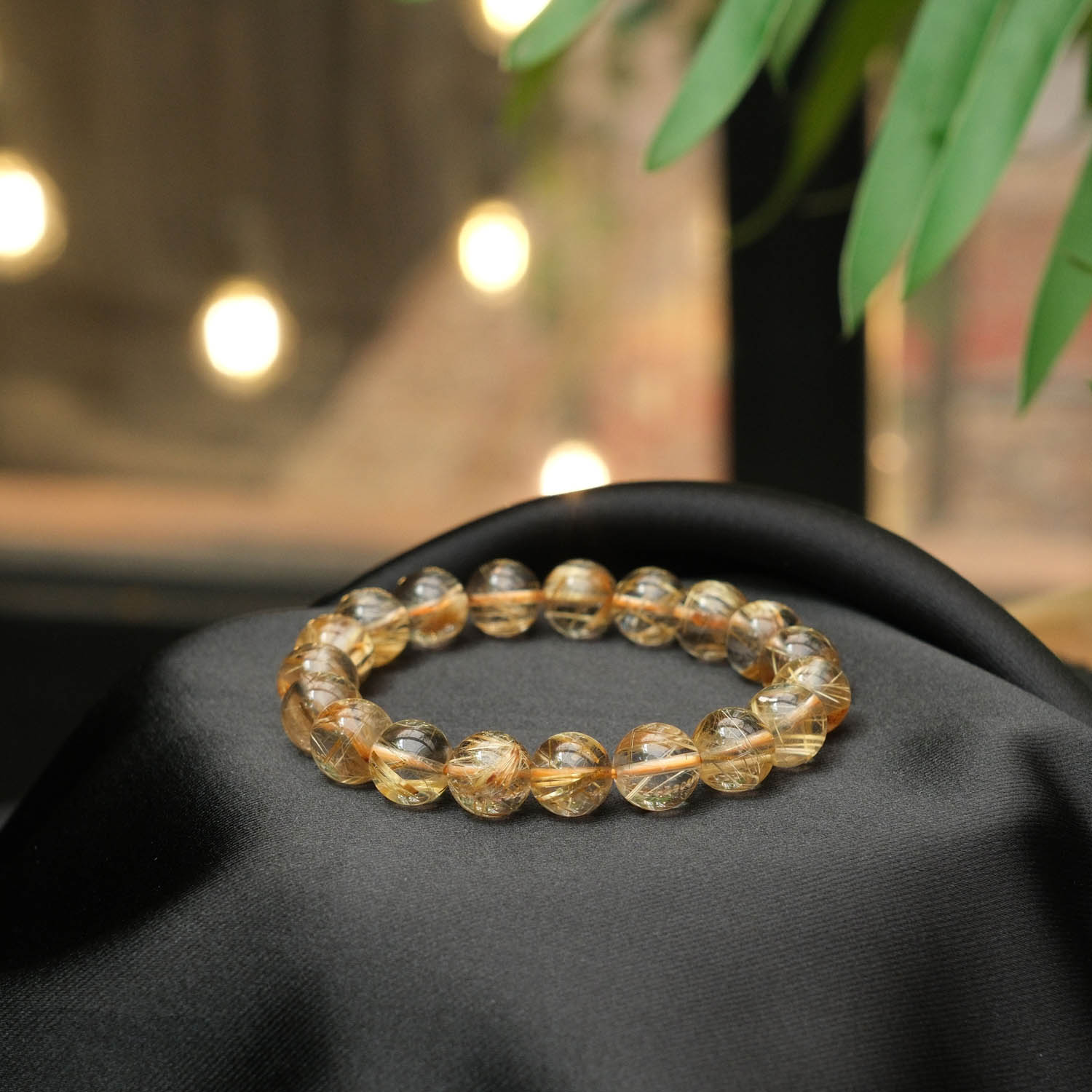 original-10a-vip-grade-golden-rutilated-quartz-gemstone-bracelet-10mm 10,23-10,28mm narin küre kesim altın rutil iğnelerine sahip uluslararası IGSL sertifikalı 10A+ VIP kalite orijinal rutil kuvars doğal taş tasarım bileklik modeli.