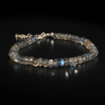 Bracelet raffiné orné de perles rondelles facettées de 3,5-5,5mm en labradorite naturelle originale et argent 925.