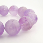 Bracelet de prestige orné de perles rondes de 18-19mm en améthyste lavande naturelle originale de qualité 5A+.