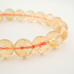 Bracciale di design ornato con sfere sfaccettate da 9-10mm di gemma di citrino originale 8A+ VIP con sfumature dorate.