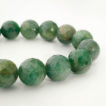 Pulsera de diseño elegante adornada con cuentas de 12-13mm de gema de esmeralda natural original calidad 6A+ facetada.