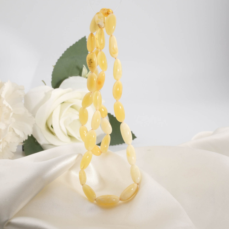Echter zertifizierter baltischer Bernstein Naturstein Erwachsenen-Kette (12-17g) in Gelb- und Butterscotch-Farbe.