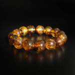 Pulsera de diseño elegante adornada con cuentas de 14-15mm de gema de ámbar báltico natural certificada original.