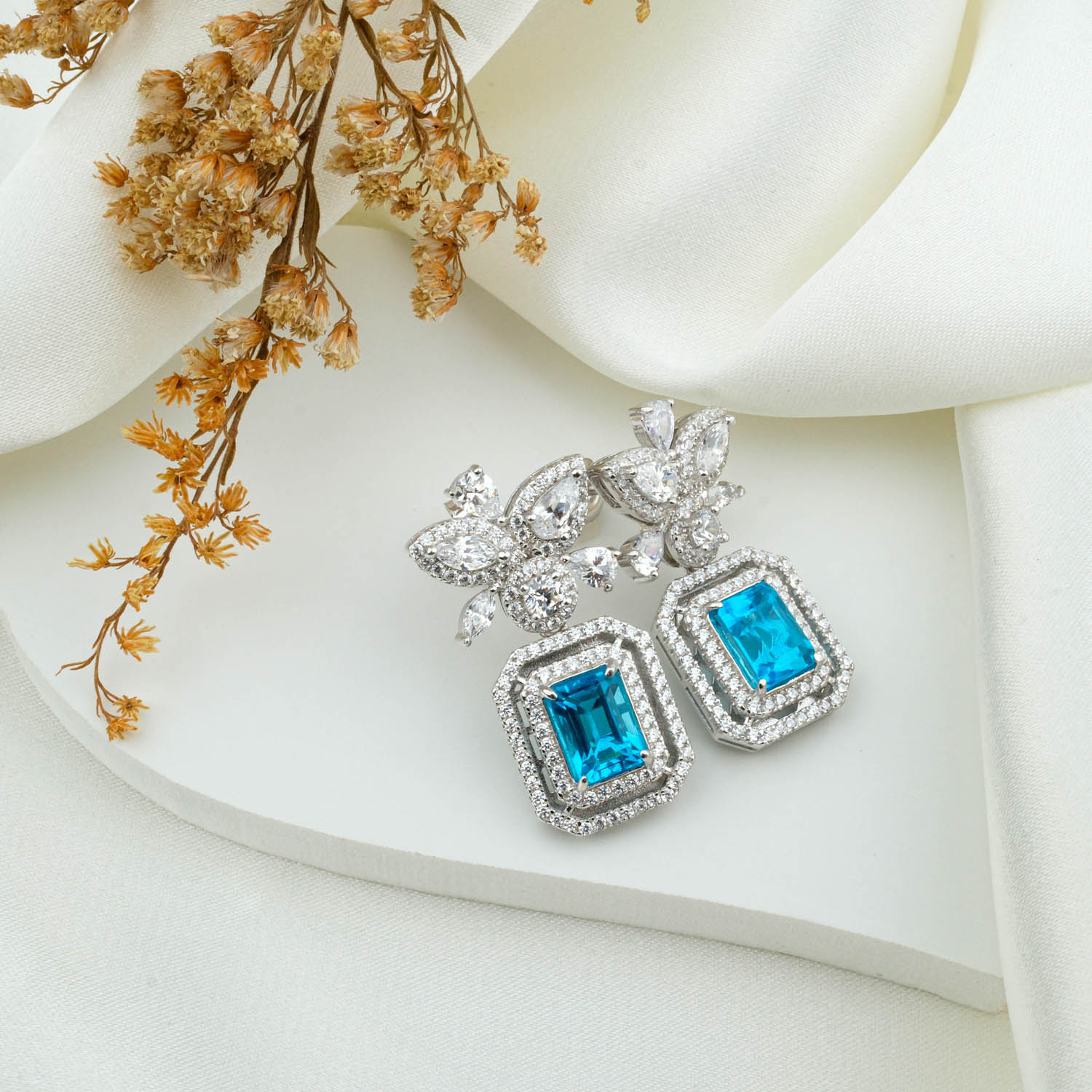 Orijinal Blue topaz küpe3-0 Orijinal Blue Topaz Doğal Taşlı 925 Ayar Gümüş Tasarım Küpe - Görsel 1