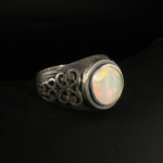 Muški prsten ručni rad od srebra 925 sa fasetiranim prirodnim opalom od 2.60 ct.