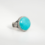 Bague pour homme faite main en argent 925 sertie d'une turquoise d'Arizona naturelle bleue taillée en rond.