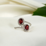 Orijinal çift oval faset kesim bordo garnet lal taşlı zirkon çerçeveli 925 ayar gümüş kadın yüzük.