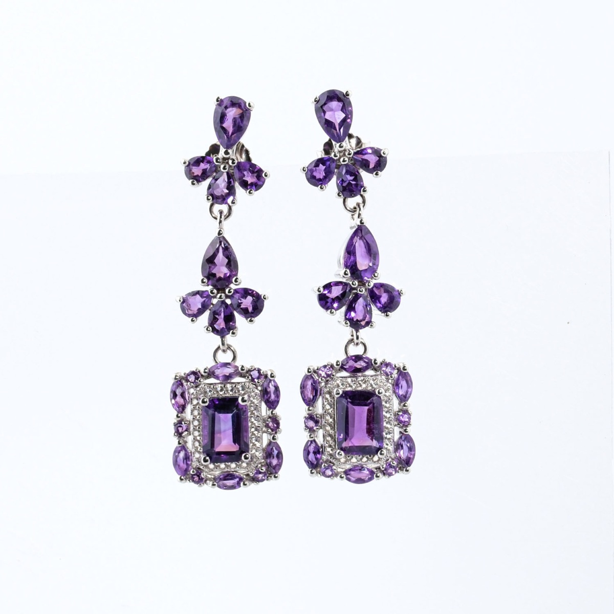 Echte 925 Silber Tropfen-Ohrringe mit Amethyst Naturstein im Baguette- und Birnenschliff.