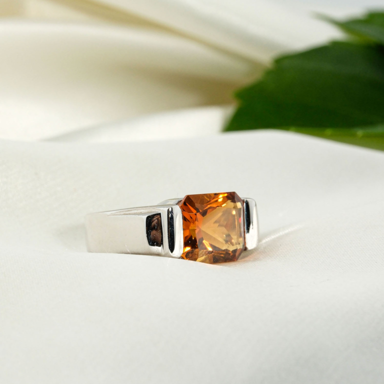 Orijinal 8 ct yatay radyan faset kesim turuncu sitrin taşlı masif 925 ayar gümüş unisex yüzük.