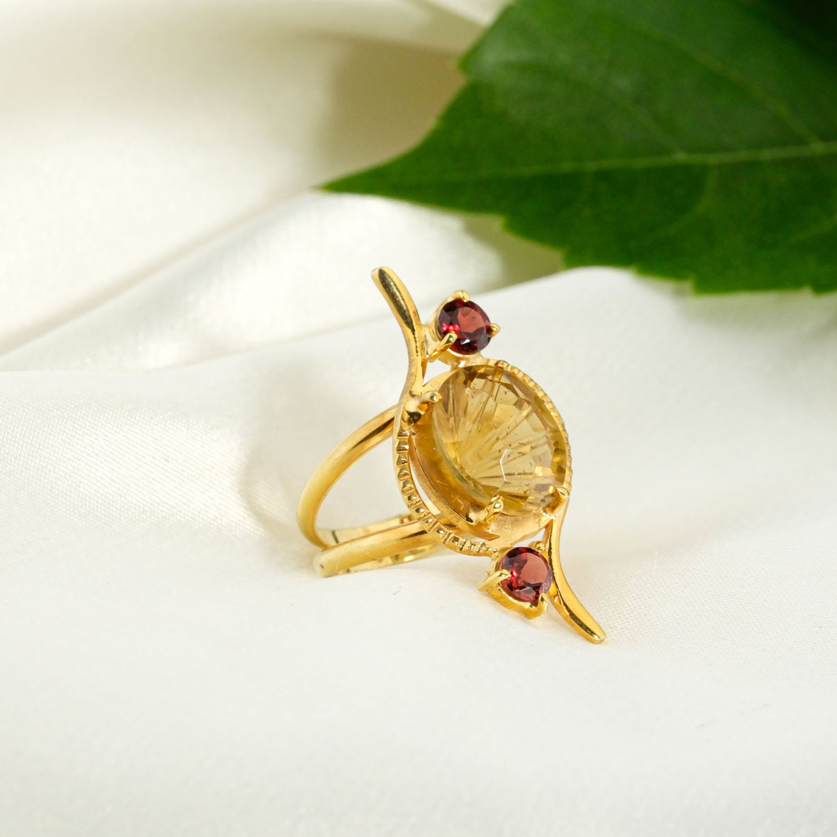 Orijinal 5,2 ct özel faset kesim sitrin ve garnet lal taşlı gold kaplama 925 ayar gümüş tasarım kadın yüzük.