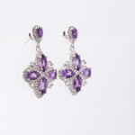 Pendientes colgantes en plata de ley 925 con amatista natural original diseño flor y circonitas.